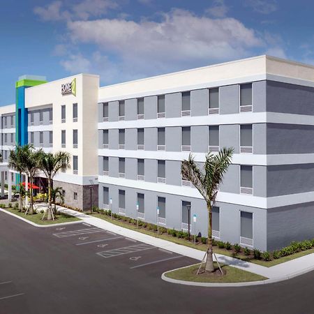 Home2 Suites By Hilton Fort Myers Airport 外观 照片